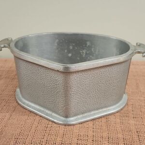 Vintage Guardian Service Heart Shaped Pot